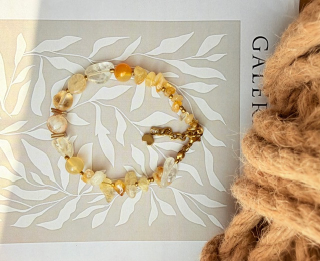 دستبند سیترین جذب ثروت وبرکت تراش تامبل وعقیق