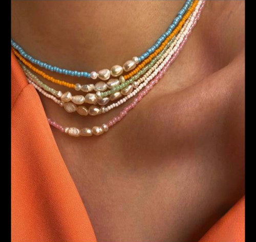 Minimal Beach Pearl Necklace with Colorful Seed Beads | Summer Women's Necklace
